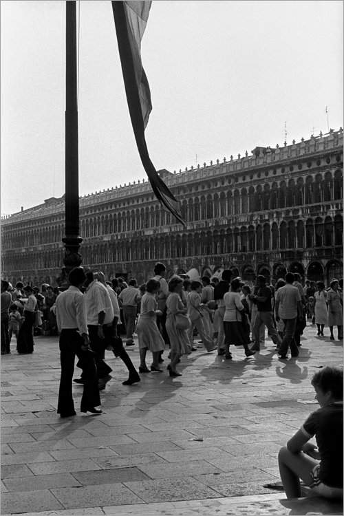 »Markusplatz», Venezia '79 la Fotografia, aus dem Portfolio »Bilder einer Ausstellung – Versuch einer Rekonstruktion«, Foto © Friedhelm Denkeler 1979