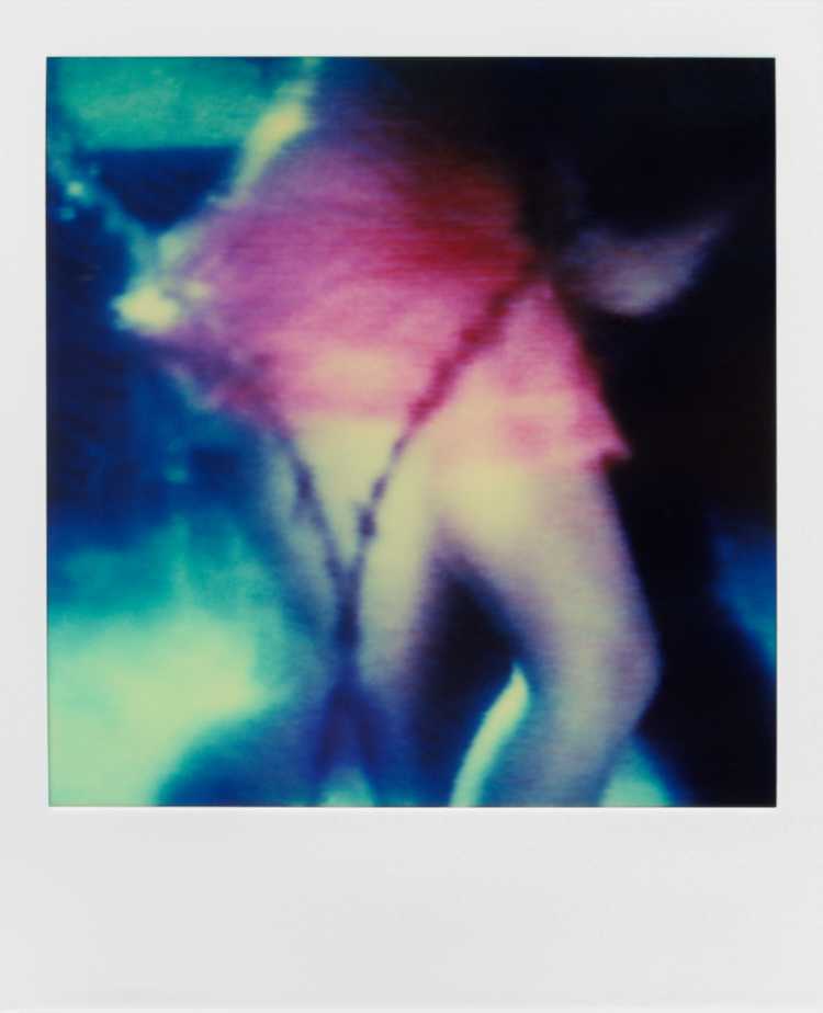 »Lady In Red«, Polaroid SX-70, Foto © Friedhelm Denkeler 1990