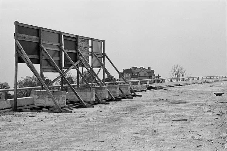 Aus dem Portfolio »Tempelhofer Kreuz – Eine Autobahn im Märkischen Sand«, Foto © Friedhelm Denkeler 1978