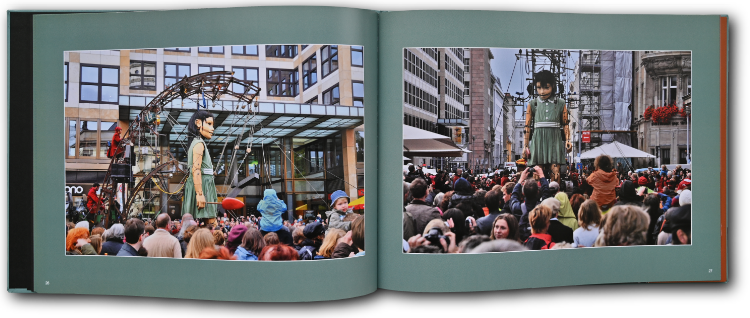 Künstlerbuch »Die kleine Riesin und der Tiefseetaucher«, 30x21 cm, 88 Seiten, Hardcover, Selbstverlag © Friedhelm Denkeler 2010