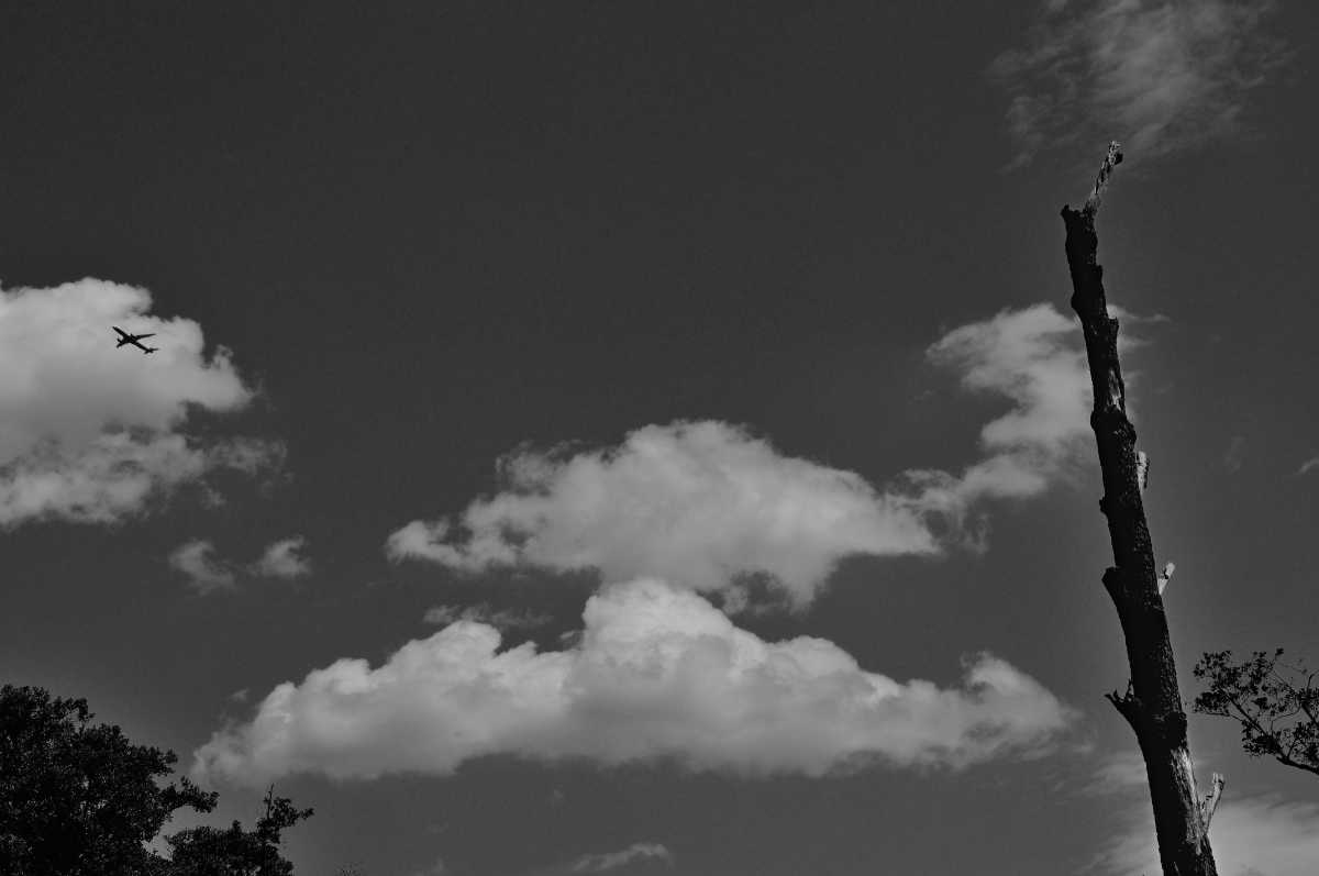 »Der Himmel über der Spandauer Zitadelle«, Berlin, aus dem Portfolio und Künstlerbuch »Schwarzbuch – Im eigenen Auftrag«, Foto © Friedhelm Denkeler 2009