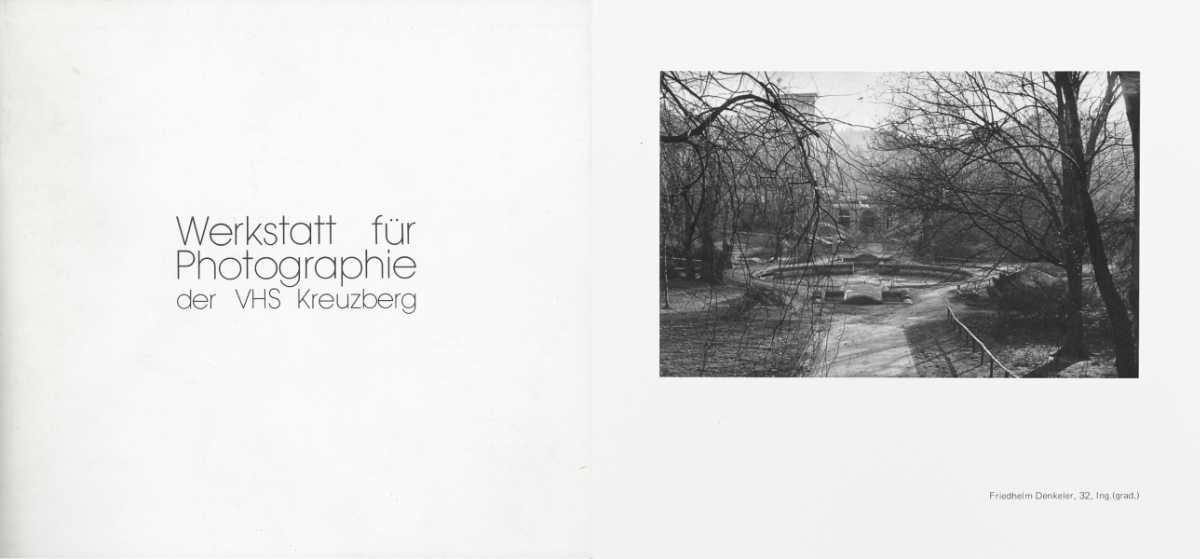 Katalog »Werkstatt für Photographie – Photographien der Hörer und Dozenten«, 23. April bis 18. Mai 1979 (aufgeschlagenes Foto: Friedhelm Denkeler)