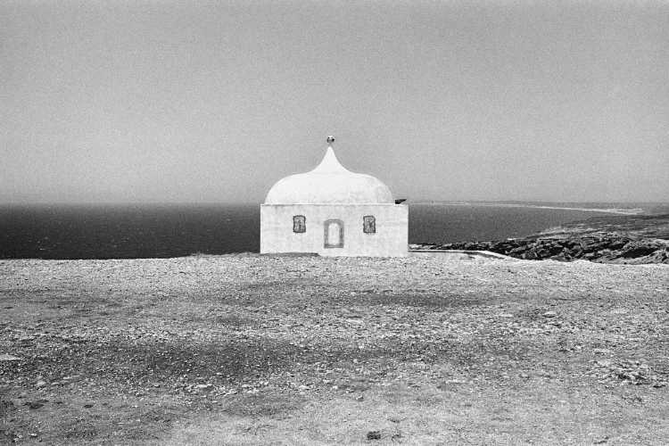 »Die Kapelle Ermida da Memória«,  Cabo Espichel, Setubal-Halbinsel, Portugal, 6. Juli 1986, Foto © Friedhelm Denkeler
